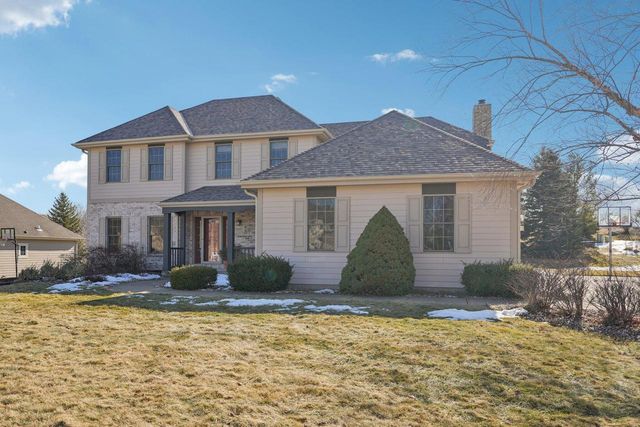 6435 W River Pointe DRIVE, Franklin, WI 53132