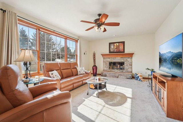 6435 W River Pointe DRIVE, Franklin, WI 53132