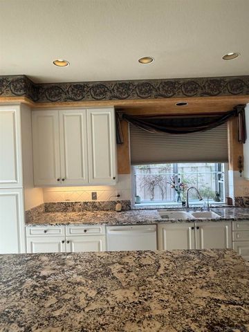 11373 Swan Canyon Rd, San Diego, CA 92131