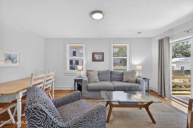 314 Atlanta Avenue, Carolina Beach, NC 28428