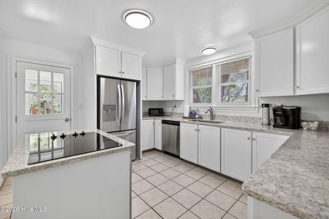 314 Atlanta Avenue, Carolina Beach, NC 28428