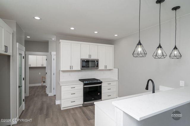 19038 Beverly Avenue, Chugiak, AK 99567