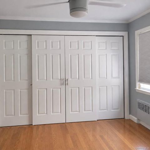 2 Windsor Place, Lynbrook, NY 11563