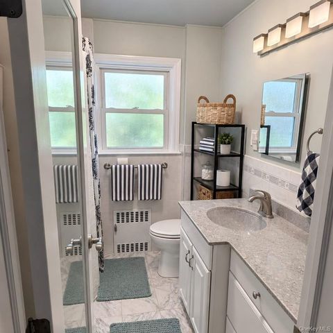 2 Windsor Place, Lynbrook, NY 11563