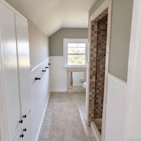 2 Windsor Place, Lynbrook, NY 11563