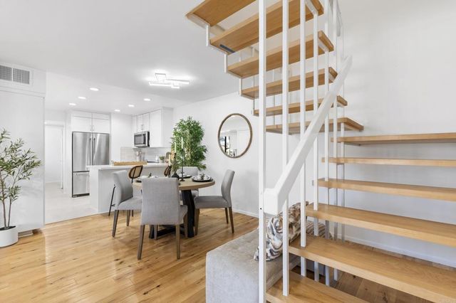 3851 Camino Lindo, University City, CA 92122