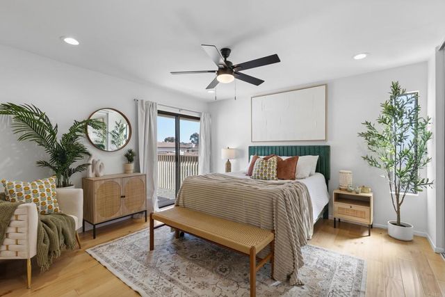 3851 Camino Lindo, University City, CA 92122