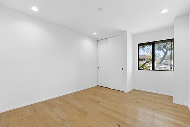 3851 Camino Lindo, University City, CA 92122