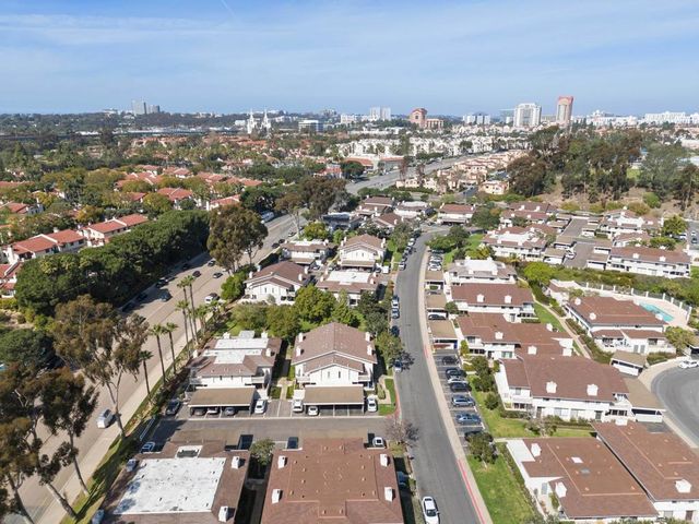 3851 Camino Lindo, University City, CA 92122