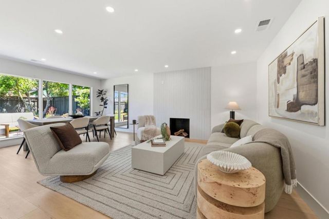 2464 Carolina Avenue, Redwood City, CA 94061