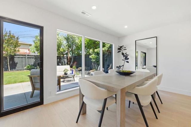2464 Carolina Avenue, Redwood City, CA 94061