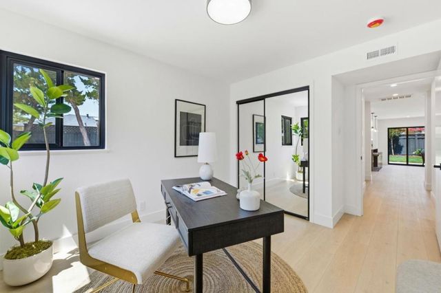 2464 Carolina Avenue, Redwood City, CA 94061