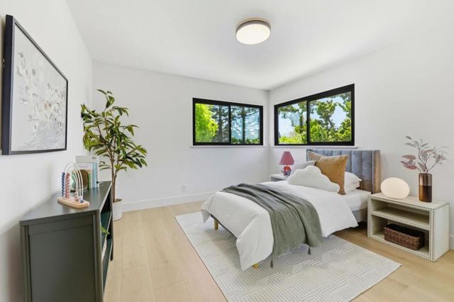 2464 Carolina Avenue, Redwood City, CA 94061