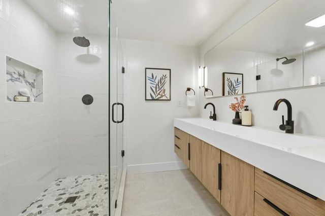2464 Carolina Avenue, Redwood City, CA 94061