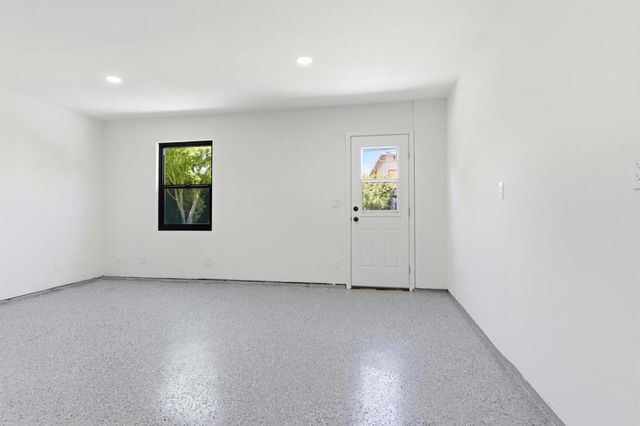 2464 Carolina Avenue, Redwood City, CA 94061