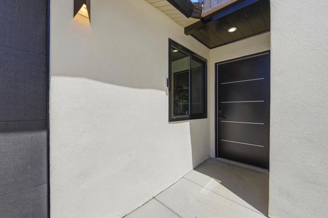 2464 Carolina Avenue, Redwood City, CA 94061