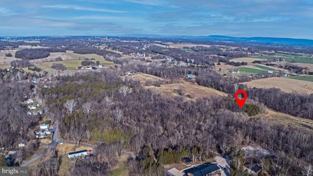 8045 AVIS MILL RD, Williamsport, MD 21795