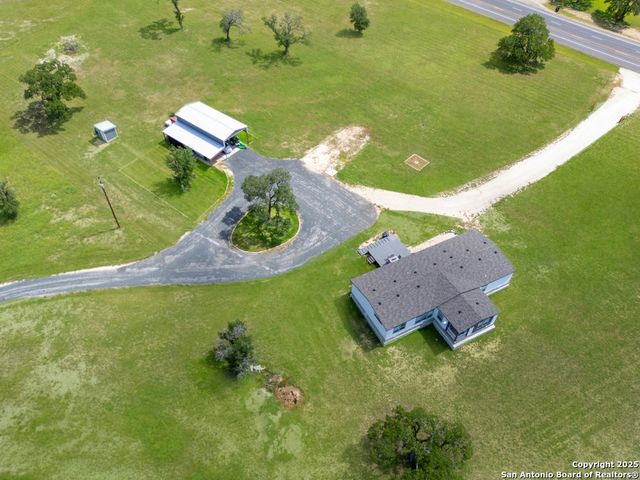 6837 state highway 173, Bandera, TX 78003
