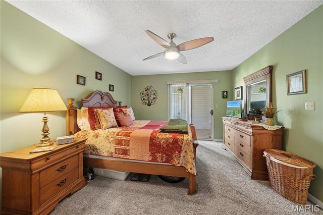 8869 Flamingo Court, St Louis, MO 63144