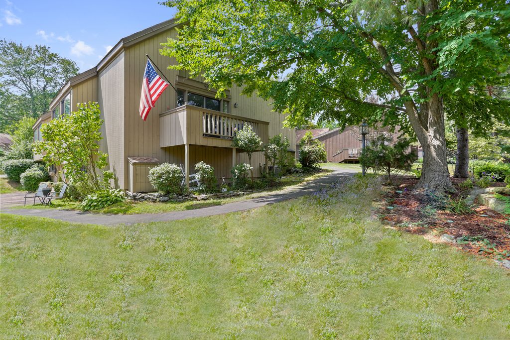 288B Agawam Drive, Stratford, CT 06614