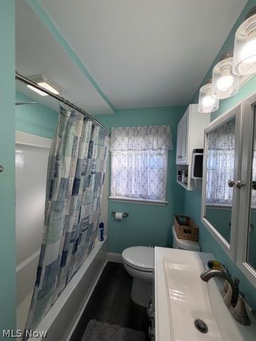 2003 Main Avenue W, Massillon, OH 44647