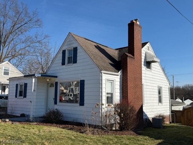 2003 Main Avenue W, Massillon, OH 44647
