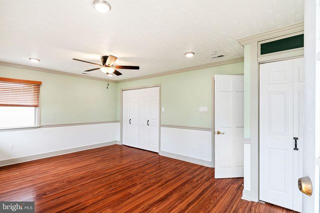 191 CRABTREE DR, Levittown, PA 19055
