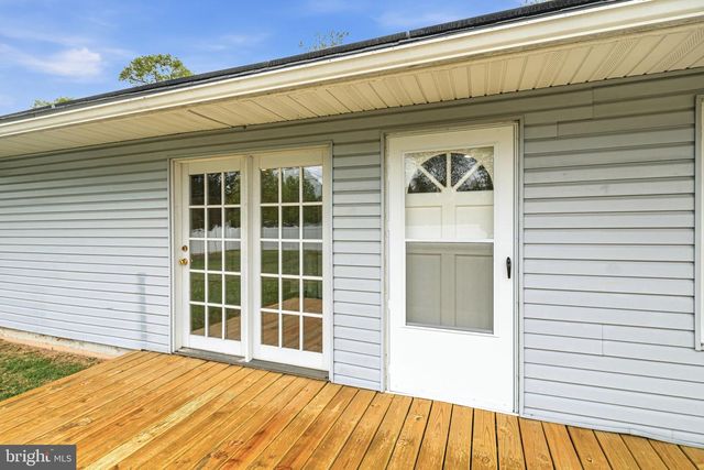 191 CRABTREE DR, Levittown, PA 19055