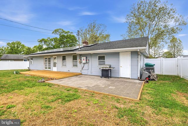 191 CRABTREE DR, Levittown, PA 19055