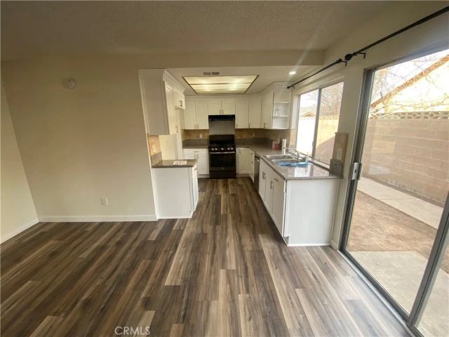 2823 E Avenue R13, Palmdale, CA 93550