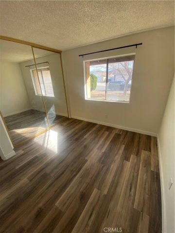 2823 E Avenue R13, Palmdale, CA 93550