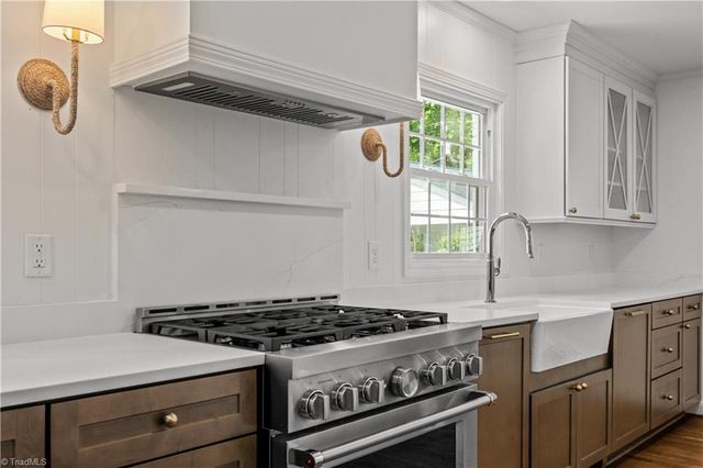 118 E Keeling Road, Greensboro, NC 27410