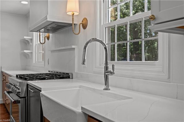 118 E Keeling Road, Greensboro, NC 27410