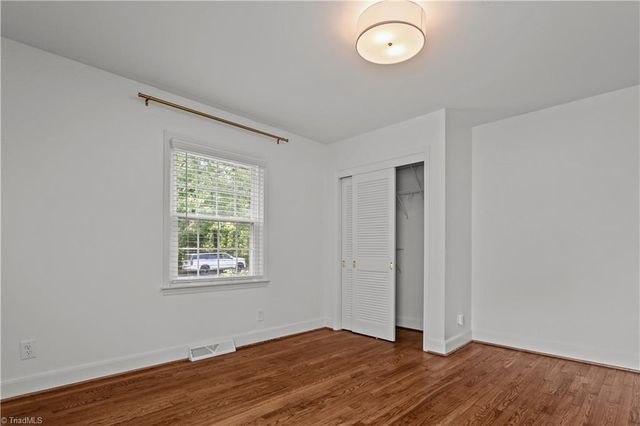 118 E Keeling Road, Greensboro, NC 27410