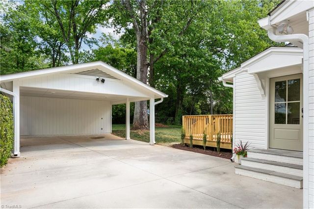 118 E Keeling Road, Greensboro, NC 27410