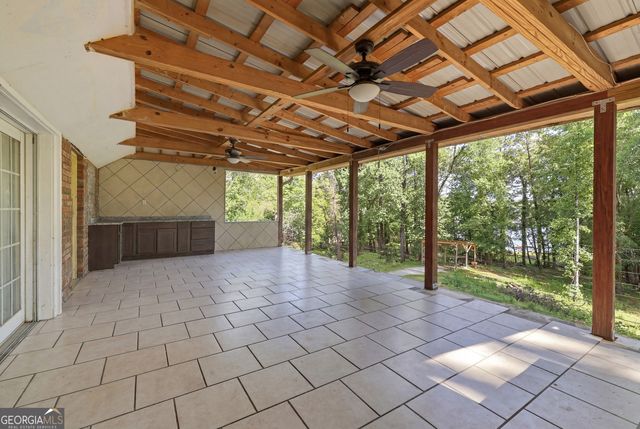 1042 Lakeland Drive, Toccoa, GA 30577