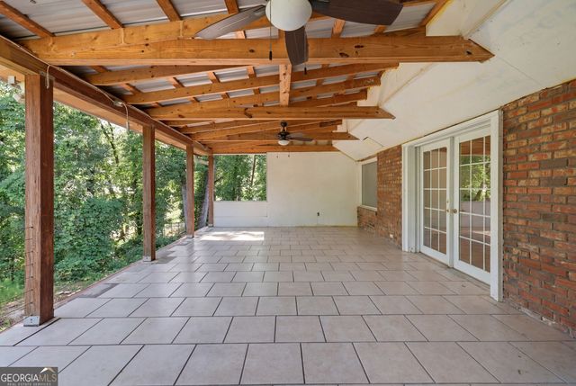1042 Lakeland Drive, Toccoa, GA 30577