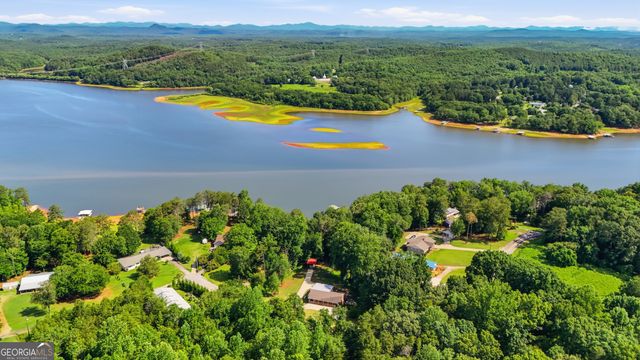 1042 Lakeland Drive, Toccoa, GA 30577