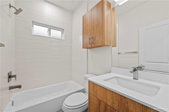 600 Brito Lane 3, Weslaco, TX 78599