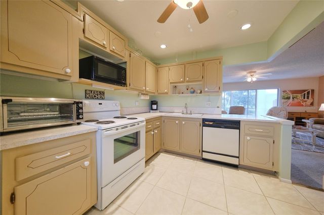 3860 IRONWOOD LANE 103G, Bradenton, FL 34209