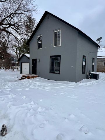 313 3rd Street, Bovey, MN 55709