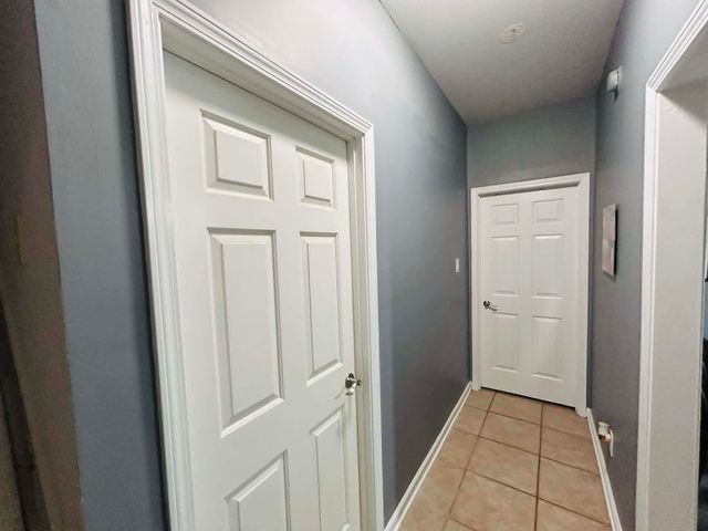 4702 MOLSONWOOD DR, Bartlett, TN 38135