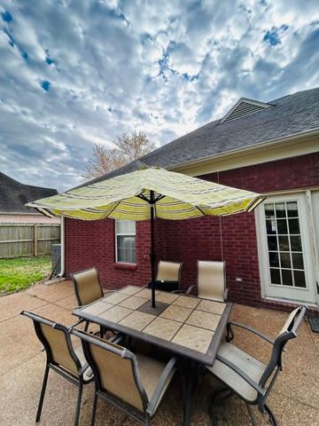 4702 MOLSONWOOD DR, Bartlett, TN 38135