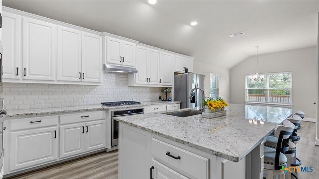 557 Tobacco Pass, New Braunfels, TX 78132
