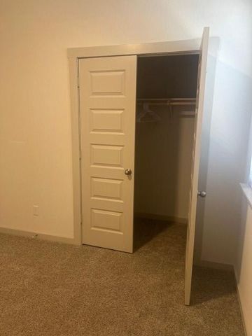 217 GREENS BAYOU TRL, Hutto, TX 78634