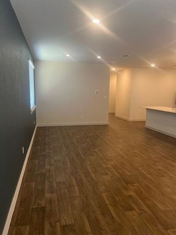 217 GREENS BAYOU TRL, Hutto, TX 78634