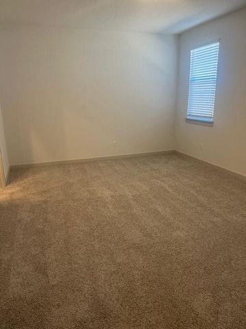 217 GREENS BAYOU TRL, Hutto, TX 78634