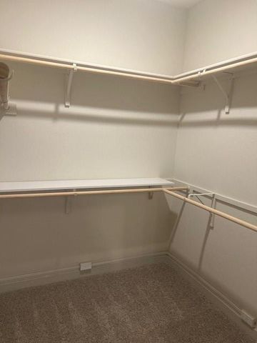 217 GREENS BAYOU TRL, Hutto, TX 78634