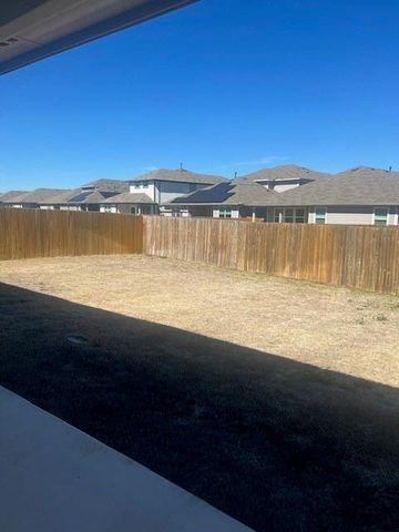 217 GREENS BAYOU TRL, Hutto, TX 78634