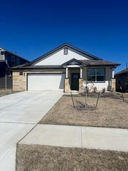 217 GREENS BAYOU TRL, Hutto, TX 78634